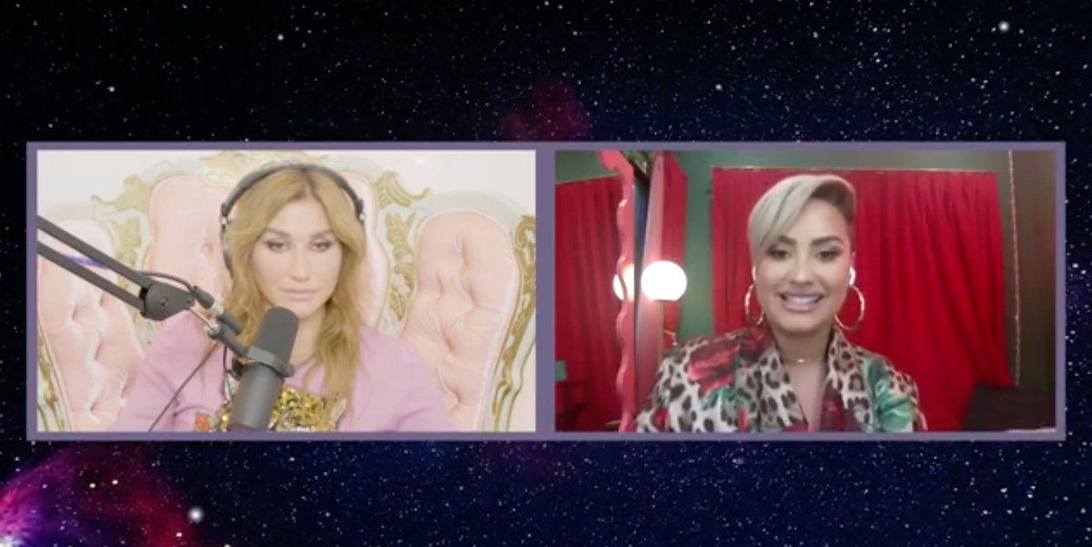 Apparently Demi Lovato & Kesha Are Using Meditation To Connect With Aliens