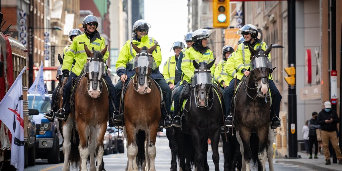 Toronto Police Is Cracking Down On Anti-Lockdown Rallies After 5 More People Were Arrested