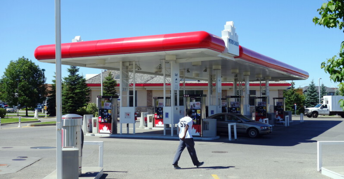 Le Parti Québécois veut une loi pour bloquer la hausse du prix de l'essence