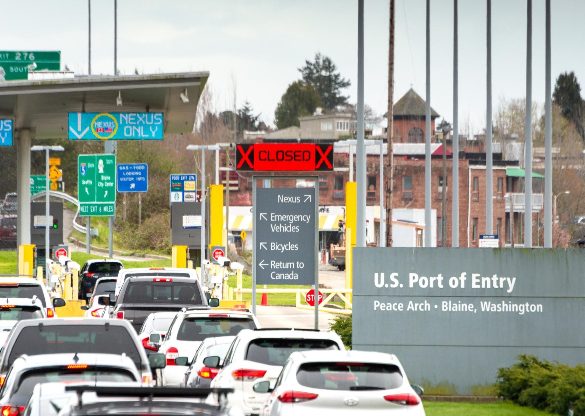 Travel Rules At The Canada-US Land Border Have Changed & Here's What You Need To Cross