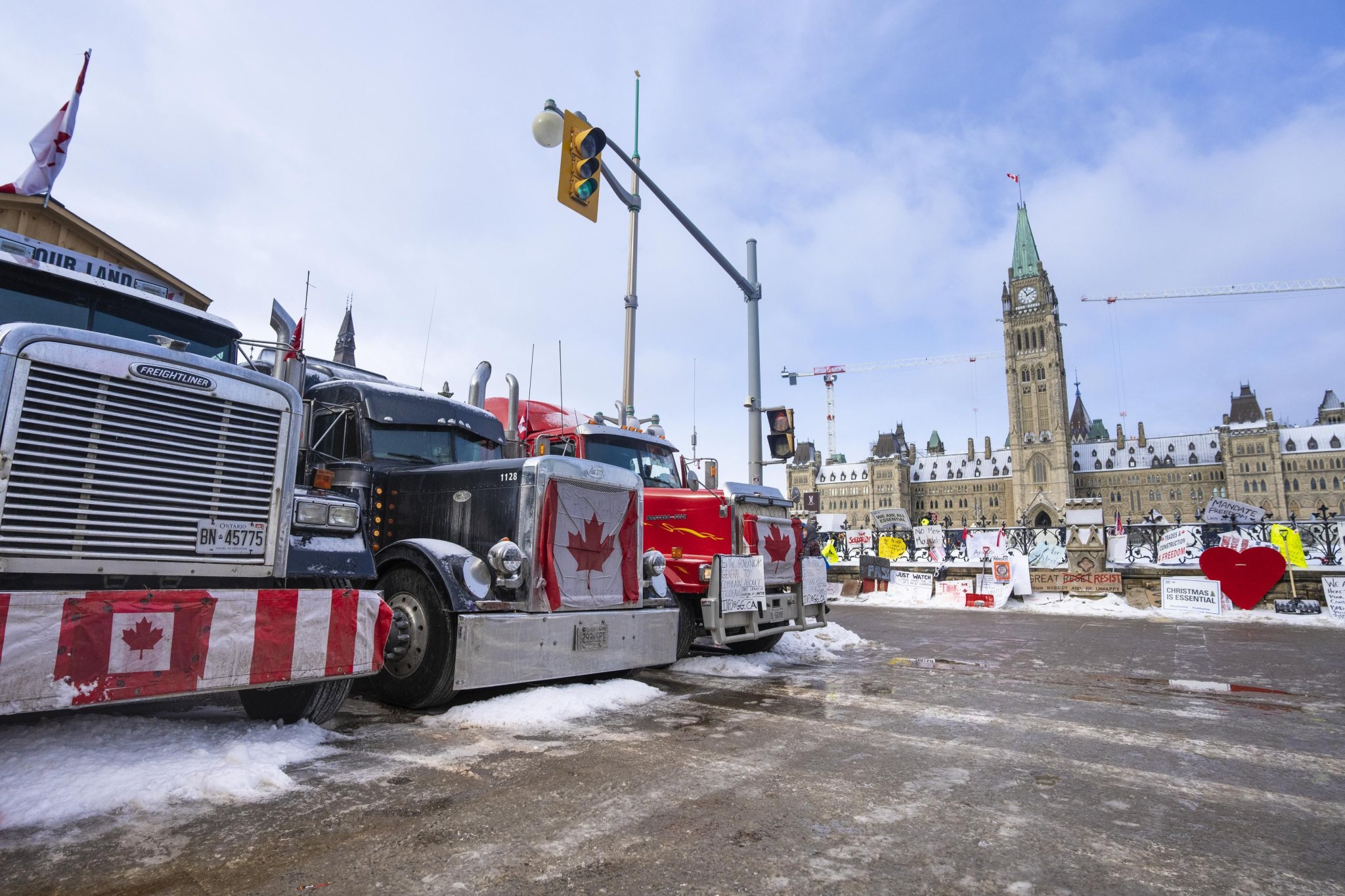 Ontario Is Giving Up To $5K To Ottawa Businesses That Were Impacted By The Freedom Convoy