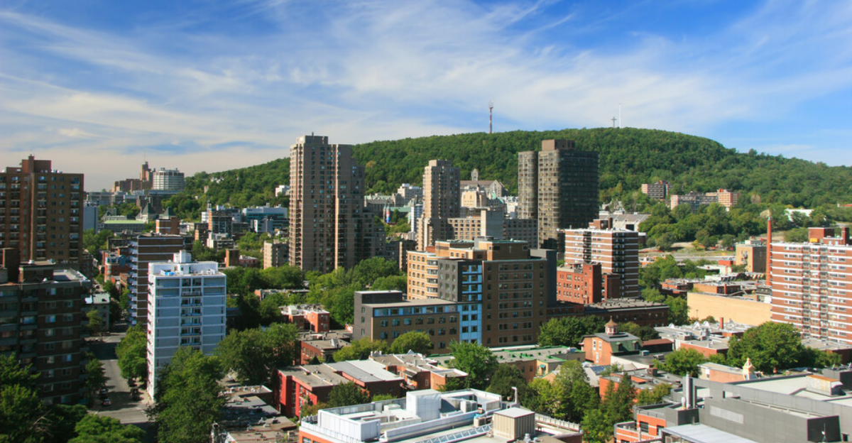 Le prix moyen des loyers à Montréal continue de baisser et voici le quartier le moins cher