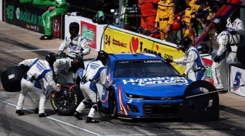 NASCAR officials suspend two Hendrick No. 5 crewmembers for dislodged wheel at Texas