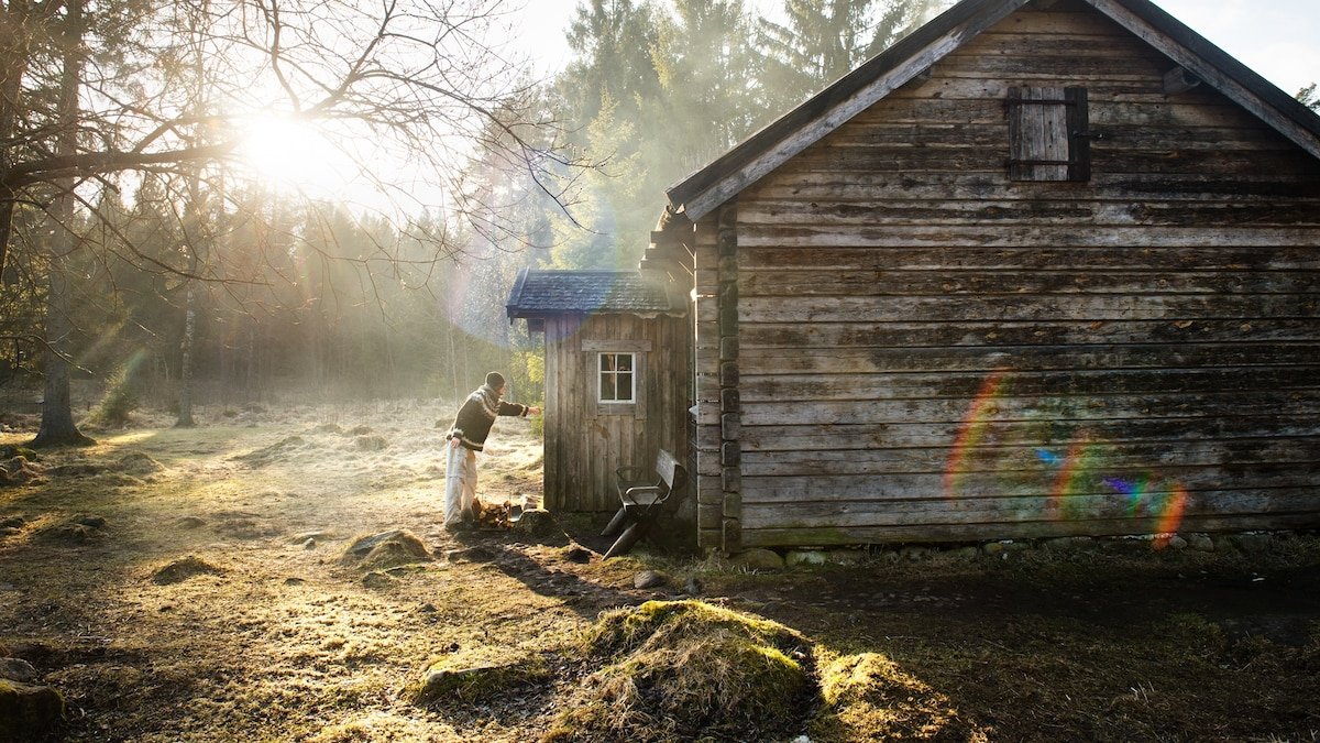 At these free cabins, Sweden goes wild