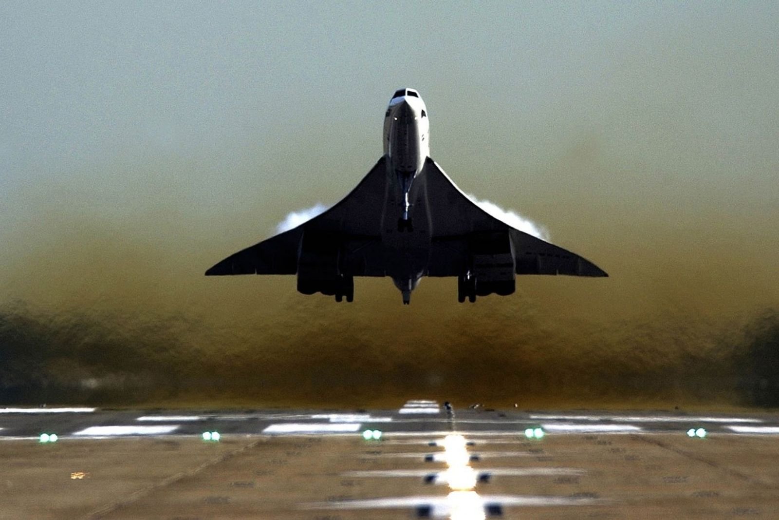 How Concorde Pushed the Limits – Then Pushed Them Too Far