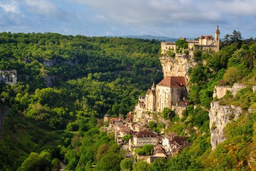 How to plan an autumn road trip through France’s Dordogne Valley