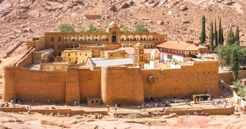La misteriosa biblioteca del monasterio más antiguo del mundo
