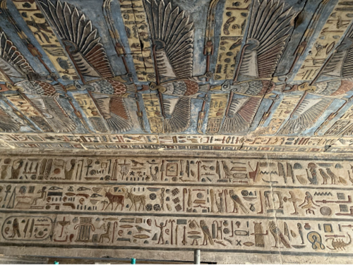 Das Alte Ägypten in Farbe: Die prächtigen Deckenbilder des Tempels von Esna