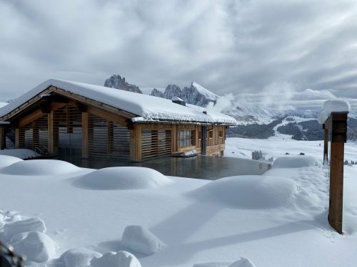 Luxuriöse Hütten in den Bergen