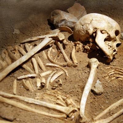 Nicht-binäre Menschen gab es bereits in der Steinzeit