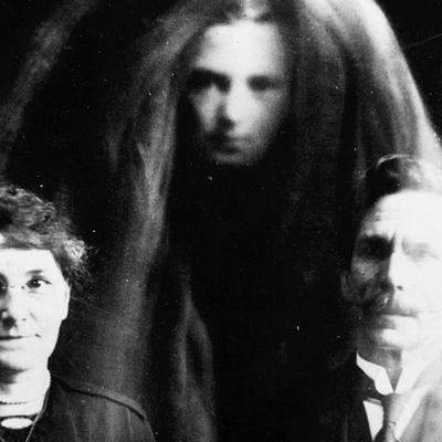 "J’entends parler les morts" : au 19e siècle, le spiritisme s’est emparé de l’Occident