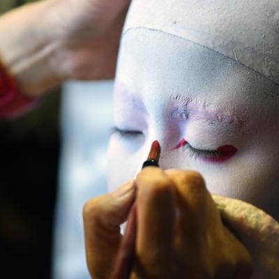 Japon : comment le Kabuki et le Nô évoluent avec leur temps