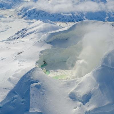 Alaska : ce stratovolcan pourrait bientôt entrer en éruption