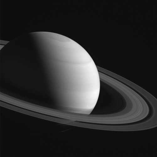 Saturne, cette mystérieuse géante gazeuse