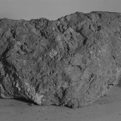 Cette roche terrestre pourrait être la plus ancienne jamais trouvée - et elle a été collectée sur la Lune