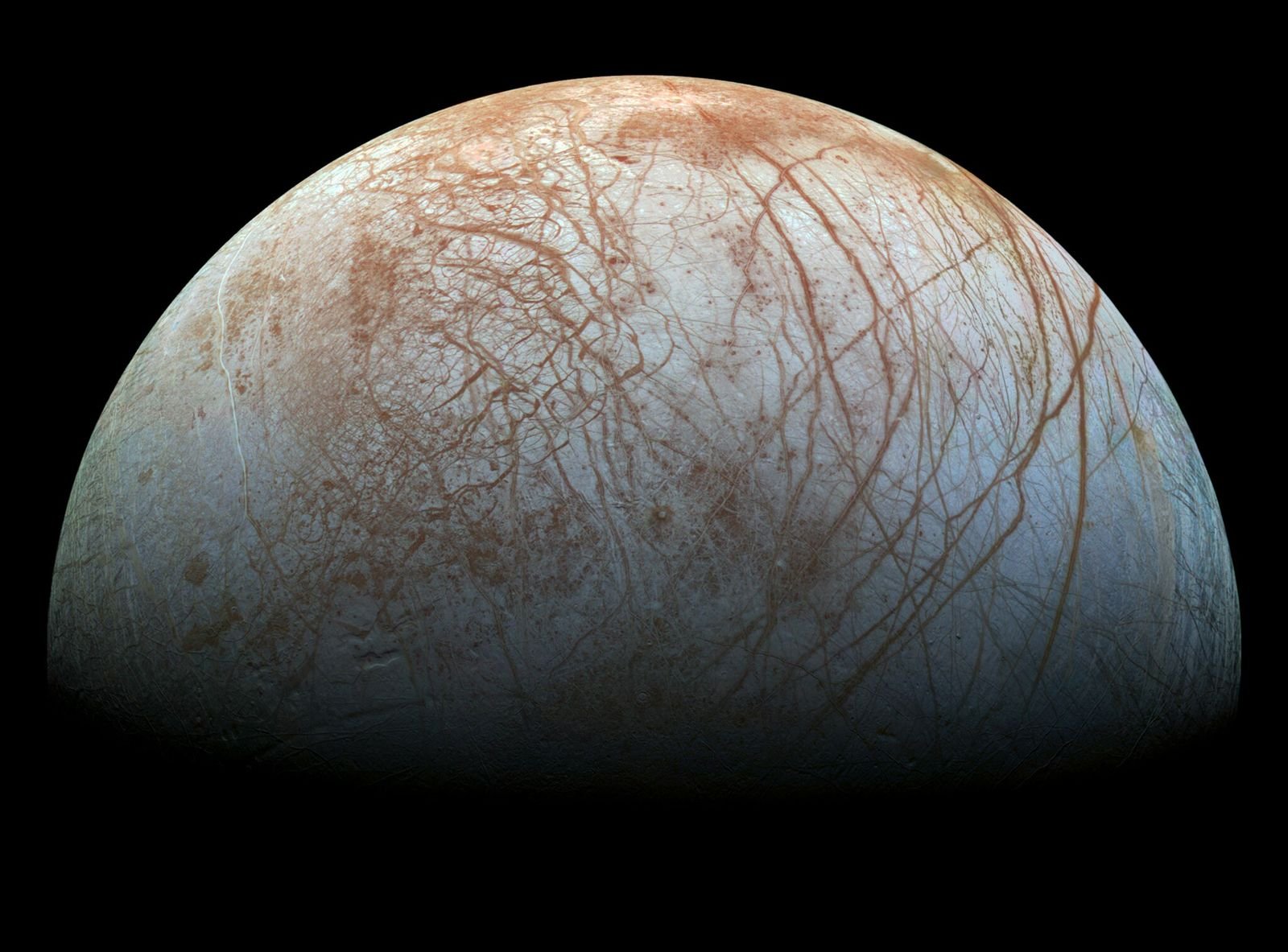 Europe, l'une des lunes glacées de Jupiter, pourrait briller dans le noir