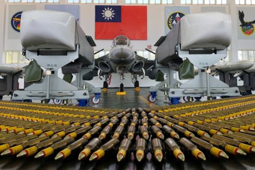 America is Beefing Up Taiwan's Weapons (Like This) and China Hates It
