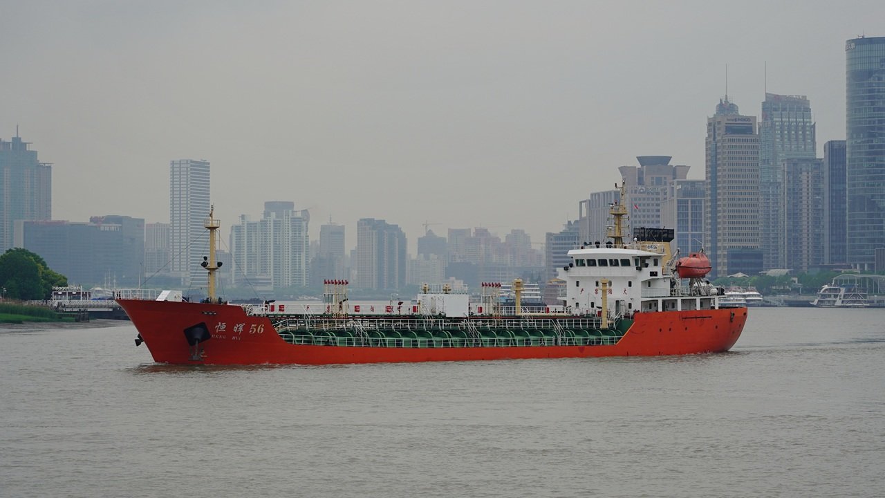 America’s Triple Play on Oil, Digital Dollars, and Kilowatts