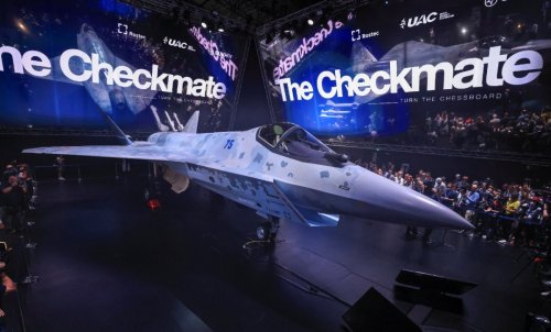 Russia’s New ‘Checkmate’ Su-75 Stealth Fighter Has Enormous Wings