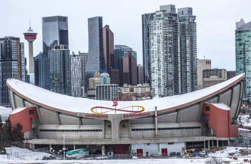 Calgary’s billionaires should put their money where their hockey team is