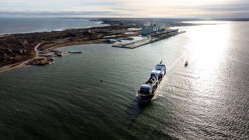 Americans keep an eye on Arctic port revival in Churchill