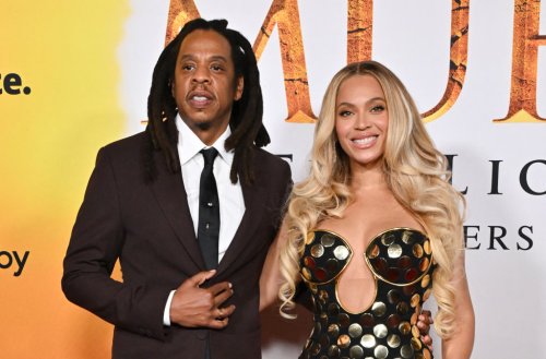 Beyonce and Jay Z looking for UK house - power couple house hunting in the Cotswolds