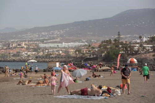 Canary Island holidays: Canary Island resident slams press over anti-tourism coverage as locals 'want British people here'