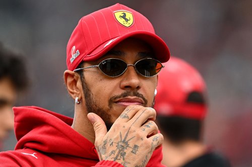 Lewis Hamilton to open new trading card store in London
