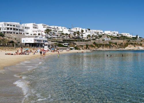 Foreign Office travel: UK holidaymakers issued new Greece holiday warning ahead of summer holidays as 'public attitudes vary'