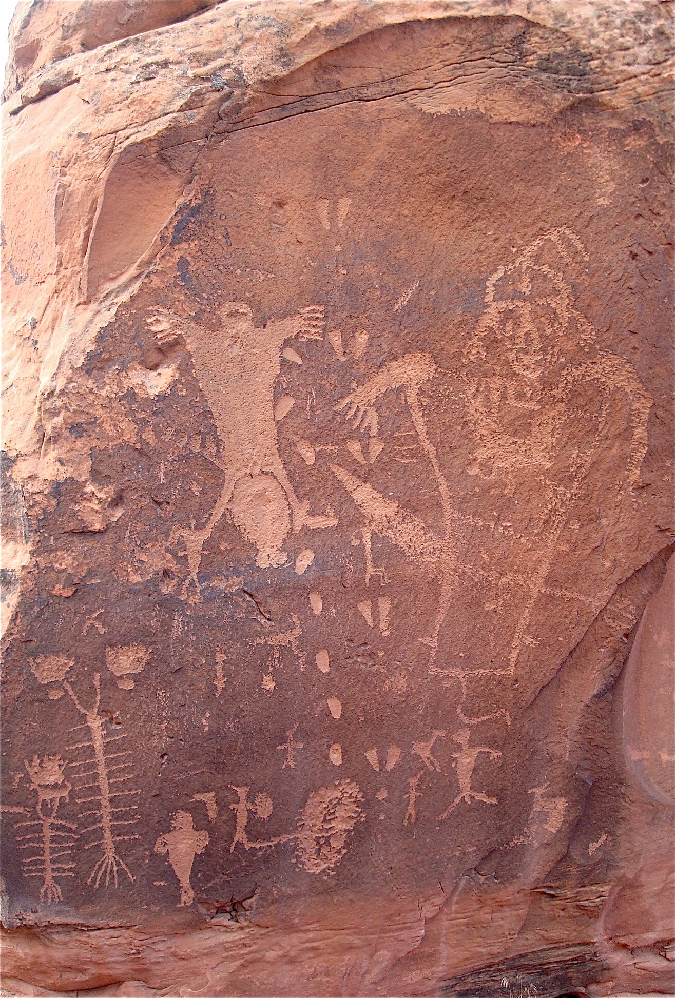 Petroglyphs on Utah’s ‘Birthing Rock’ Vandalized, Federal Agency Offers $10,000 Reward for Help Finding Suspects