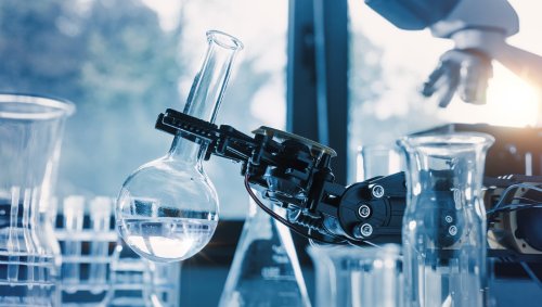The two-way relationship between AI and materials science