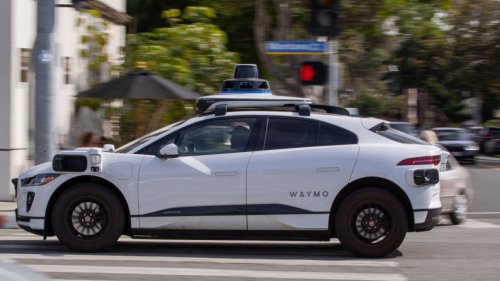 State senator from San Jose pushes new driverless vehicle bill