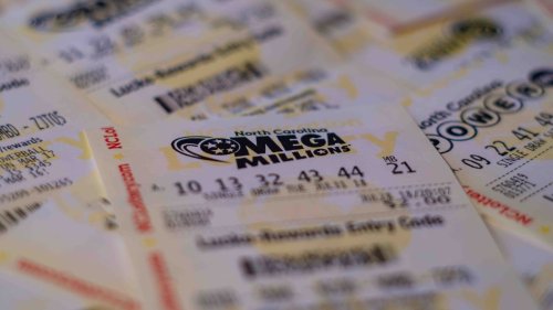 Illinois 1 34 Billion Lottery Ticket Winner Has Less Than 10 Days 