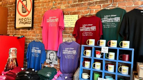 ‘Gilmore Girls' convention attracts visitors to New Milford