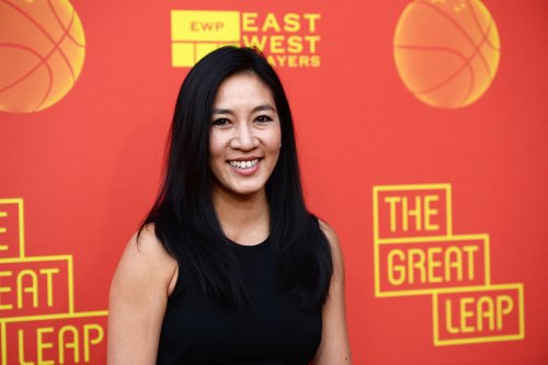 See Michelle Kwan's 3-year-old daughter Kalista take her first ice skating steps
