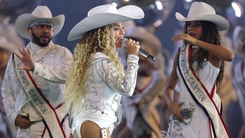 Beyoncé kicks off Cowboy Carter Tour with daughters Blue Ivy and Rumi