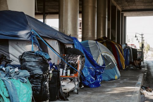 Gov. Newsom urges local governments to clear homeless encampments