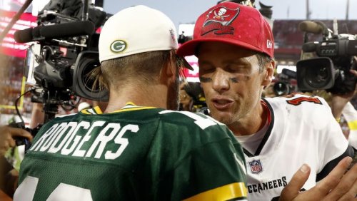 Aaron Rodgers says he saw something on Buccaneers’ Jumbotron that helped Packers win