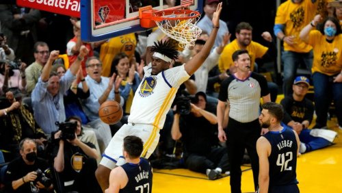 Curry scores 32 but it’s the Looney game, he sparks Warriors comeback Game 2 win