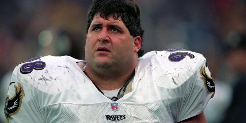 Tony Siragusa, Super Bowl champion and NFL broadcaster, dies at 55