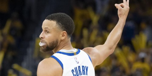 Steph swishes tough game-winner over Bazemore at Curry Camp