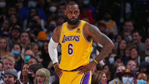 Another report LeBron “adamant” Lakers make roster upgrades as part of extension talks