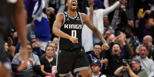 Monk proves worthy of Sixth Man of the Year hype in Kings' win