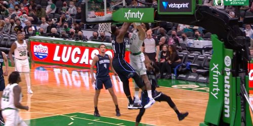 Jayson Tatum elevates and finishes with the absurd slam dunk - Flipboard