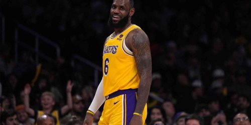 NBA Twitter goes wild after LeBron James breaks scoring record