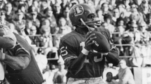 AFL’s first Black starting quarterback Marlin Briscoe dies at 76