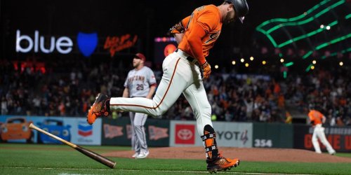 Giants finally solve Kelly in bright spot at end of season