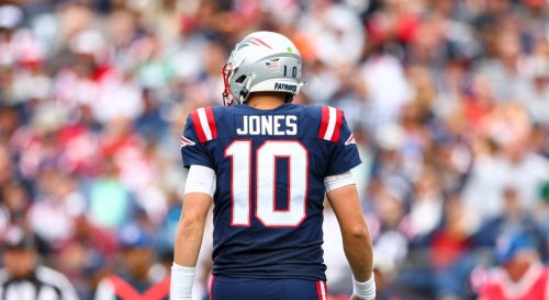 Report: Patriots fear ligament and/or tendon damage for Mac Jones