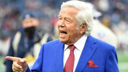 Perry: Robert Kraft sets clear (and lofty) expectations for Patriots