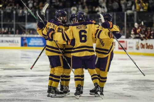 Minnesota State Topples Minnesota Duluth 6 0 Game 2 Set For Saturday